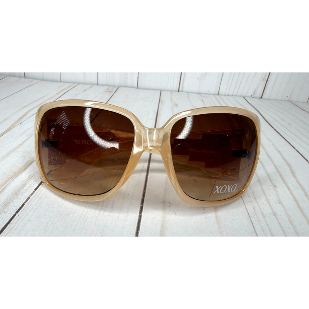 XOXO Gold Bronze Sungasses NWT